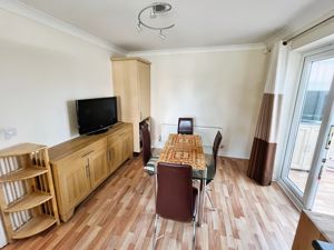 Kitchen Diner- click for photo gallery